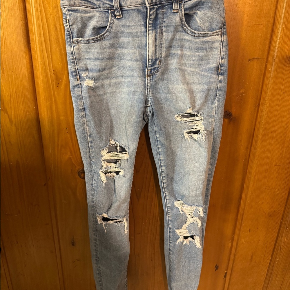American Eagle Outfitters Light Blue Distressed Skinny Jeans